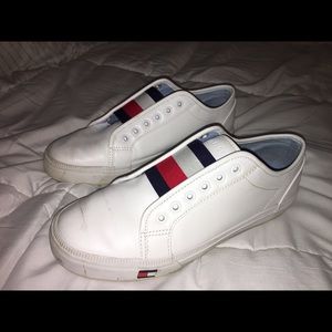 Tommy Hilfiger shoes size 7.5 women’s
